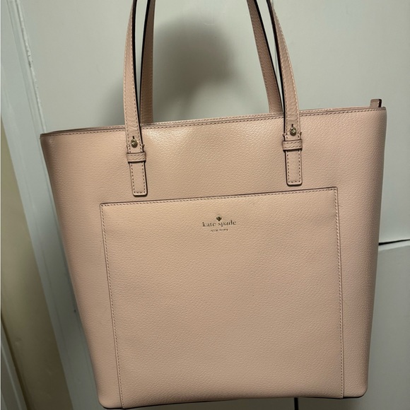 Like new condition Kate spade tote - Picture 1 of 4